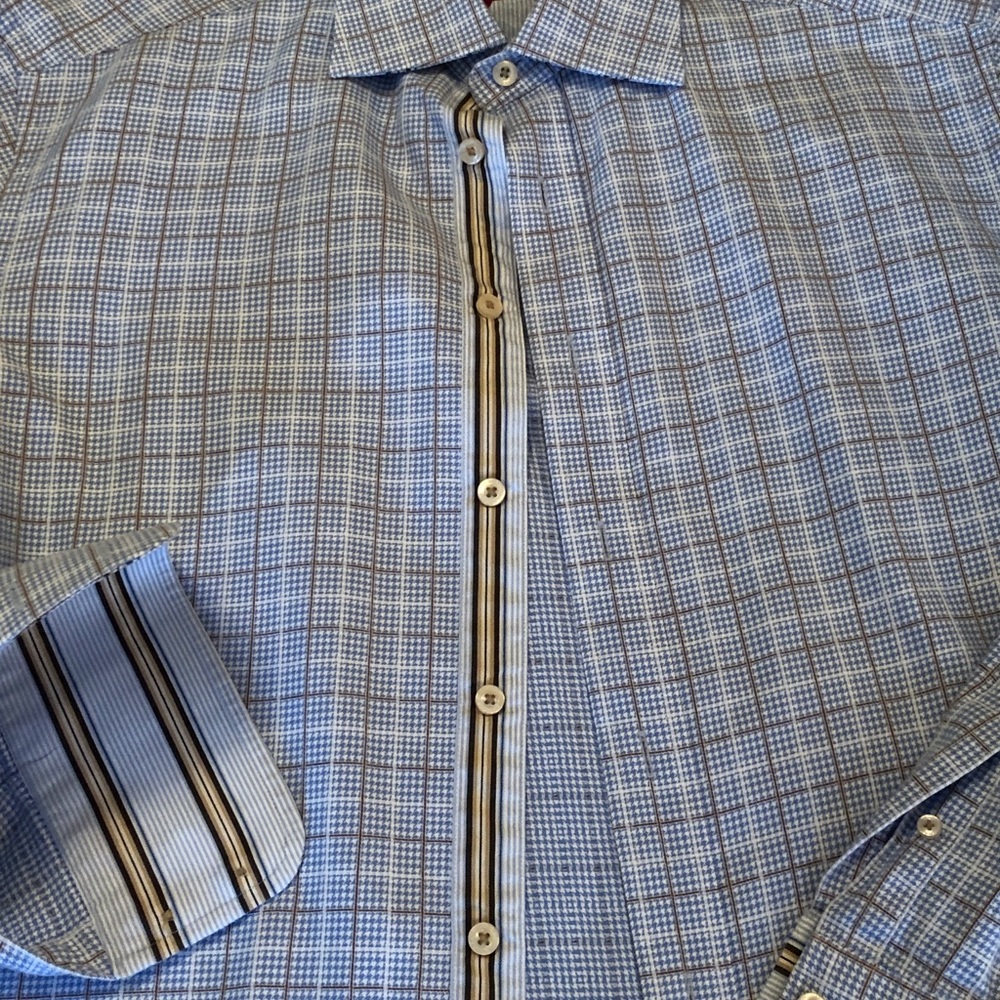 Robert Graham long sleeve hard to find
